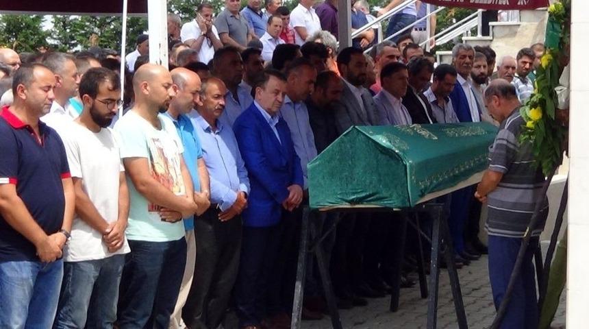 Ağaca Asılı Halde Bulunan Turan Umu&ccedil; Son Yolculuğuna Uğurlandı