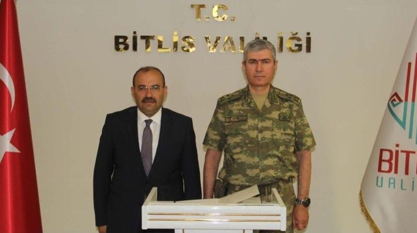 Korgeneral Uyar&rsquo;dan Vali Ustaoğlu&rsquo;na Ziyaret