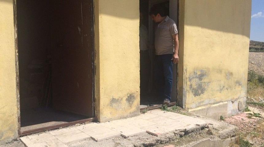 &Ccedil;aldıran&rsquo;daki Okullarda Onarım Tespit &Ccedil;alışması