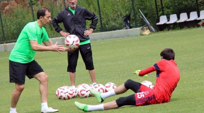 Mersin İdmanyurdu, Sezon Hazırlıklarını S&uuml;rd&uuml;r&uuml;yor