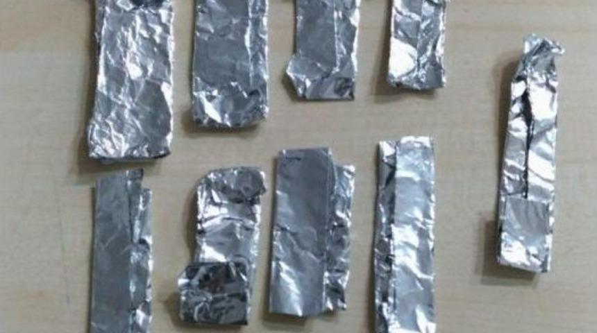 Uyuşturucu Bu Sefer Kadın Pedinin İ&ccedil;inden &Ccedil;ıktı