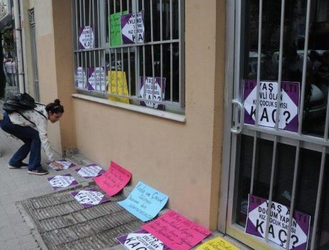 Kadınların Müftülük Önünde 'nikah Kıyma' Protestosu 