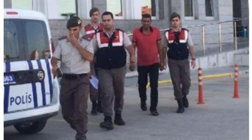 Tatil D&ouml;n&uuml;ş&uuml; Kazada &Ouml;len 6 Kişilik Gurbet&ccedil;i Ailenin Cenazeleri Gaziantep'e Getirildi (4)