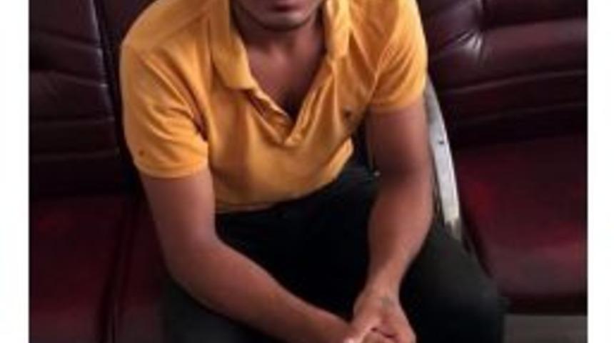 14 Yaşındaki Kızı "çıplak Fotoğrafını Montajlamışlar" Diye Dolandırmak İstedi