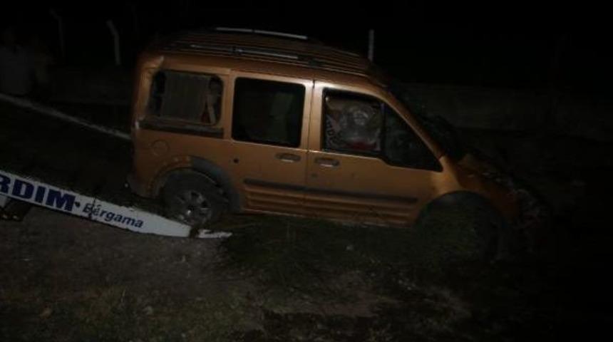 Bergama'da Kaza; 1 &Ouml;l&uuml;, 2 Yaralı