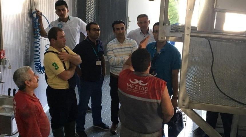 Kula Mezbahası Denetimden Ge&ccedil;erek İşletim Belgesi Aldı