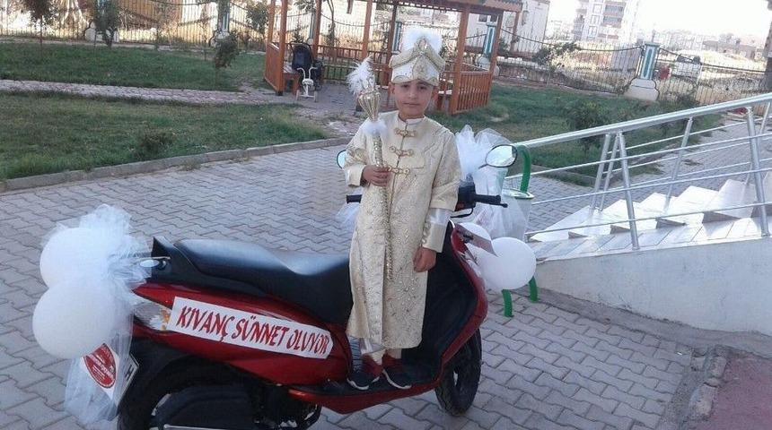 S&uuml;nnet &Ccedil;ocuğu İ&ccedil;in Motosiklet