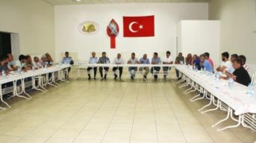 Başkan Karaaslan, Turizm Esnafıyla İstişare Ve Bilgilendirme Toplantısı Yaptı