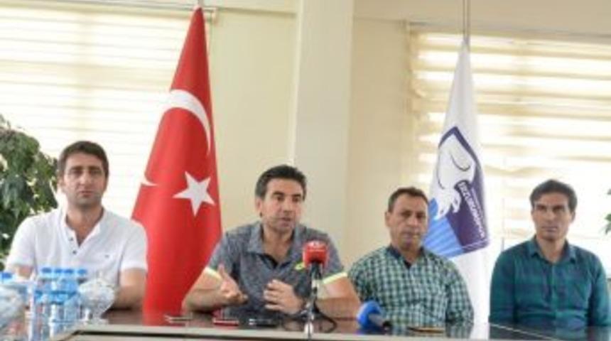 Teknik Direkt&ouml;r Osman &Ouml;zk&ouml;yl&uuml;: &ldquo;g&uuml;&ccedil;l&uuml; Ekibimizle Ligde Başarılı Olacağız&rdquo;