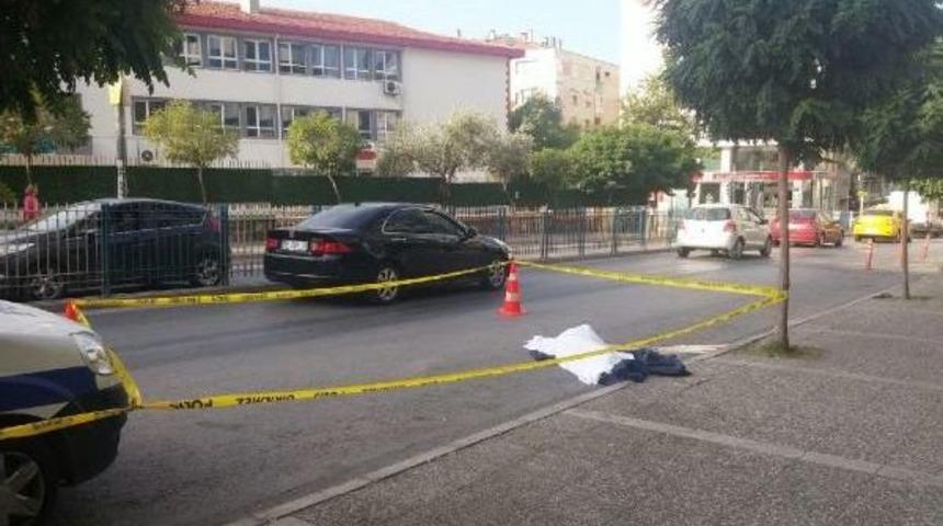 4'&uuml;nc&uuml; Kattaki Balkondan &Ouml;l&uuml;me Atladı