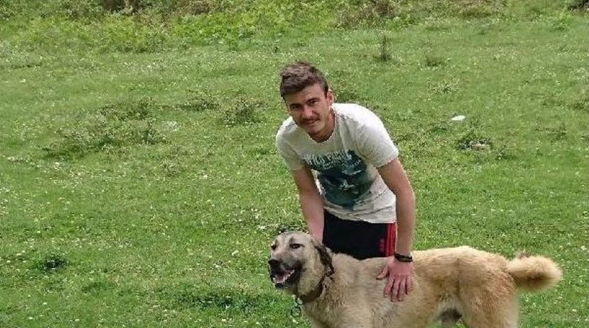 Zonguldak&rsquo;Ta Trenin &Ccedil;arptığı Motosiklet S&uuml;r&uuml;c&uuml;s&uuml; &Ouml;ld&uuml;