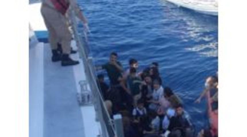 Botla &Ouml;l&uuml;m Yolculuğuna &Ccedil;ıkan 31 G&ouml;&ccedil;men Yakalandı