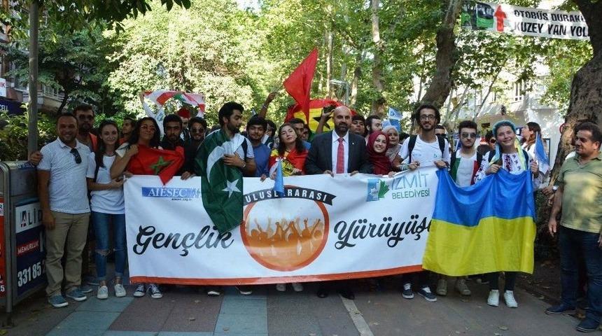 D&uuml;nyanın Renkleri İzmit&rsquo;te Buluştu