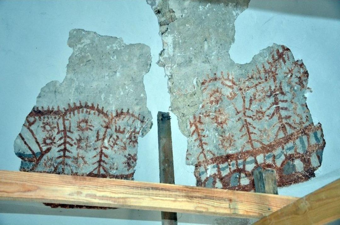 Ertuğrul Gazi&rsquo;nin Silah Arkadaşının T&uuml;rbesindeki Tadilatta Tarih Fışkırdı