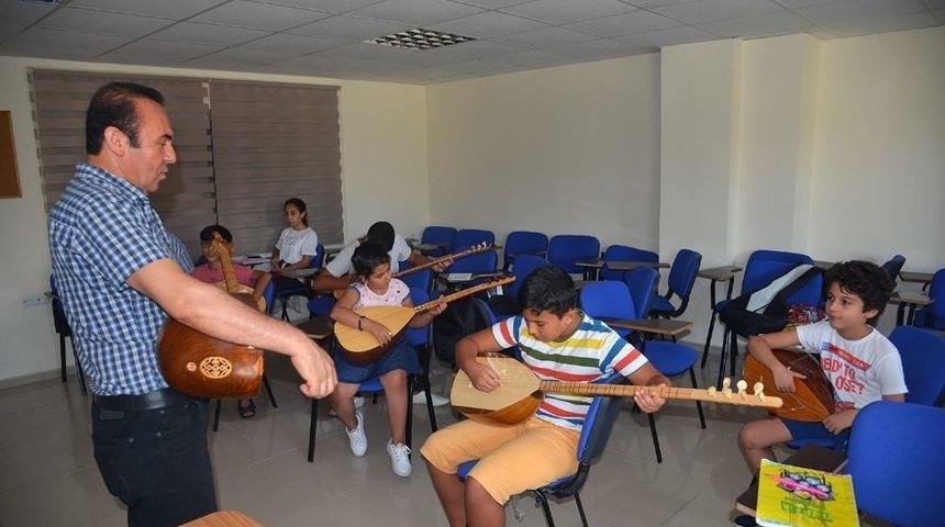 Adana&rsquo;da 9 Branşta Sanat Eğitimi