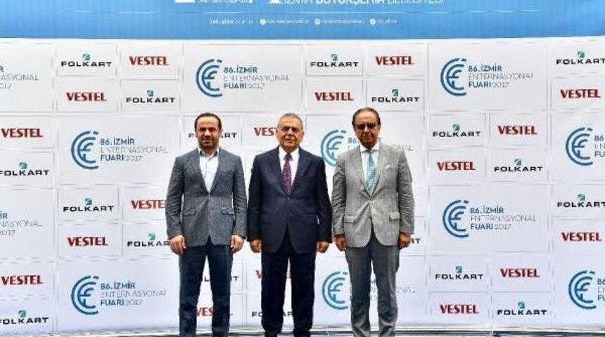İzmir Enternasyonel Fuarı'na Rus &Ccedil;ıkartması