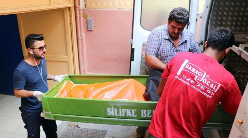 Yangında Hayatını Kaybeden 2 &Ccedil;ocuğun Cenazesi Ailelerine Teslim Edildi