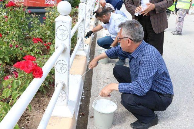 Yozgat’ta Kaldırım Boyama Etkinliği Yapıldı