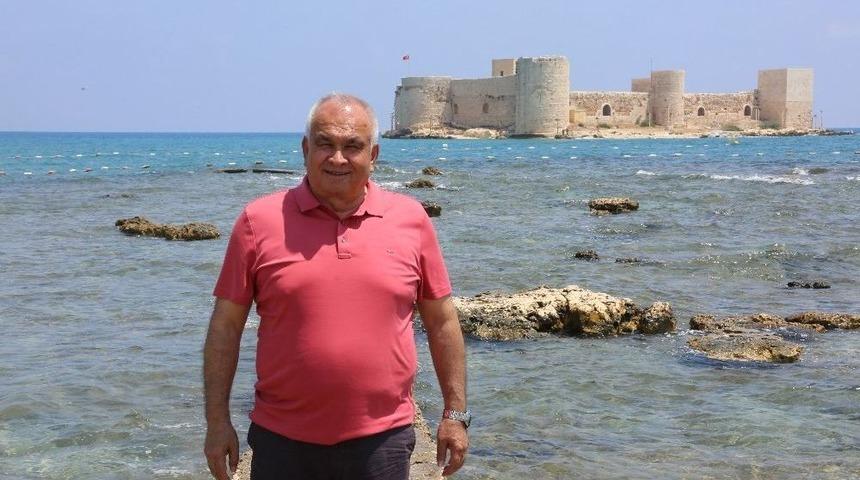 Erdemli Belediyesi Kızkalesi&rsquo;nde &Ccedil;alışmalarını S&uuml;rd&uuml;r&uuml;yor