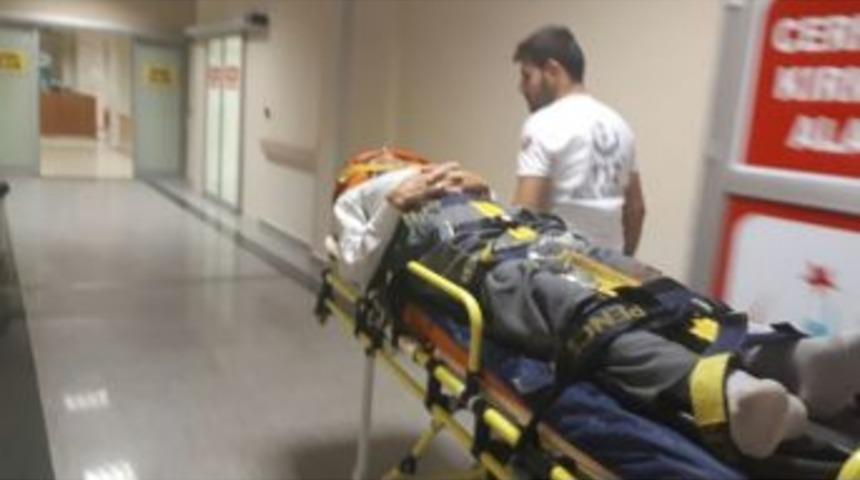 2 Katlı Evin Penceresinden D&uuml;şt&uuml;