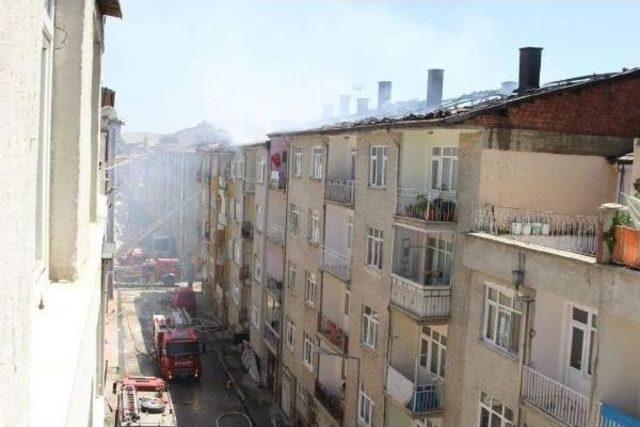 Elazığ'da Korkutan Yangın