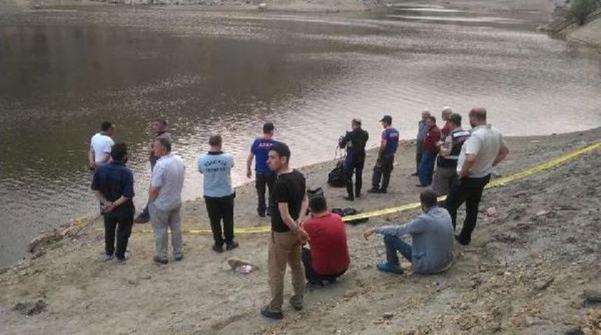 Serinlemek I&ccedil;in Girdiği G&ouml;lette Boğuldu