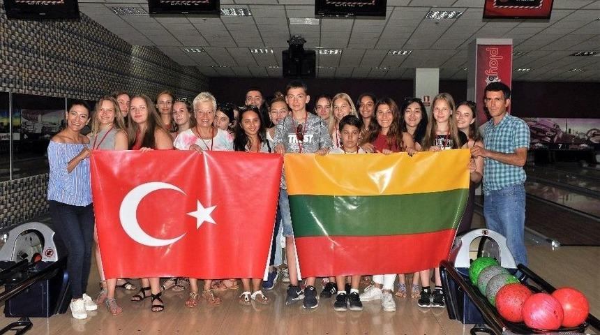 Litvanyalı Öğrenciler Mersin’de Mutlu Ayrılıyor