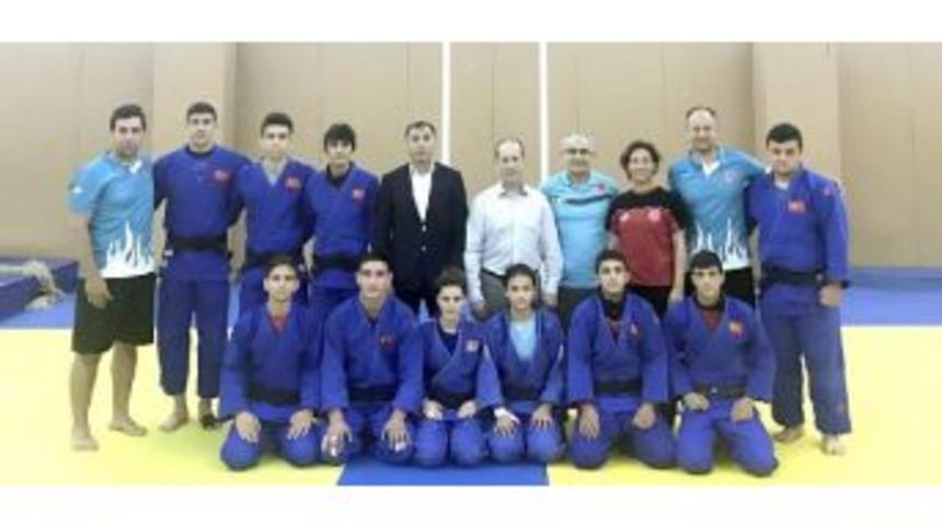 Judo Da Ümit Milliler Dünya Şampiyonası Için Şili'ye Gitti
