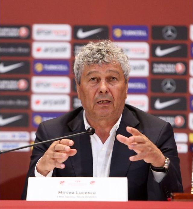 Mircea Lucescu İmzayı Attı