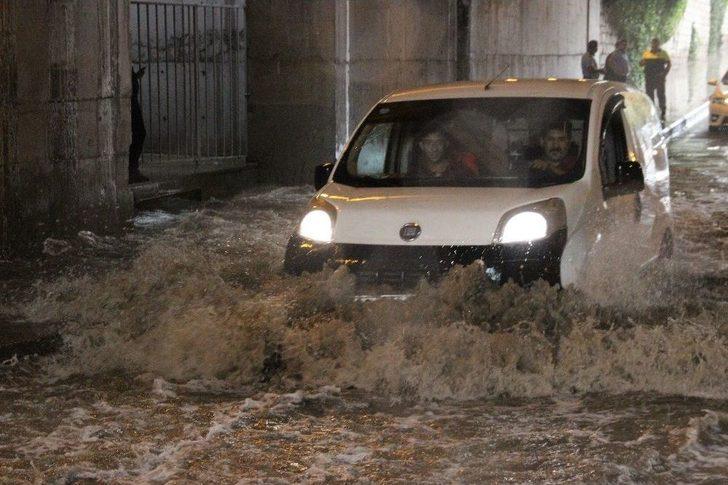 Konya’da Kısa Süreli Yağış Etkili Oldu G4