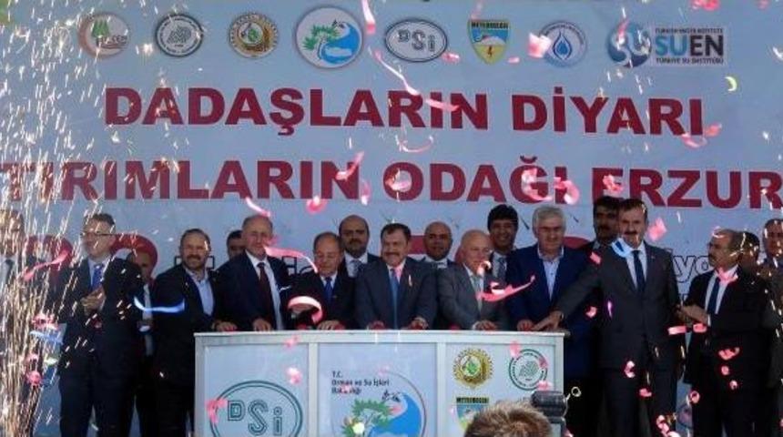 Bakan Beddua Etti, Vatandaş 'amin' Dedi