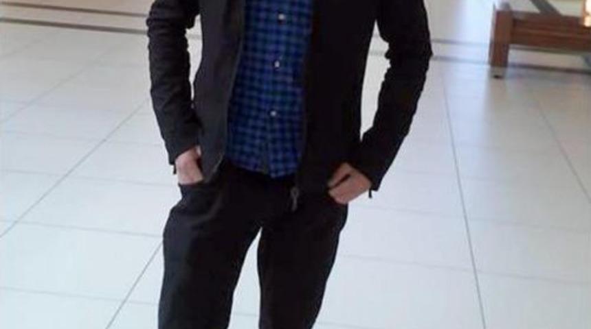 Fabrikada Forklift &Ccedil;arpan Iş&ccedil;i &Ouml;ld&uuml;