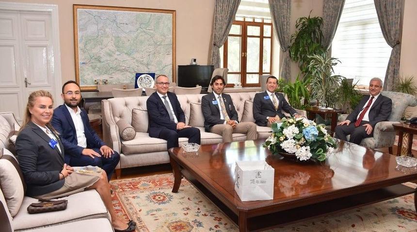 Manisa Rotary Kul&uuml;b&uuml; Projeleri İ&ccedil;in Destek İstedi