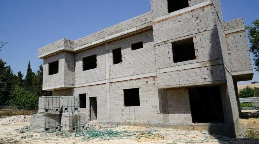 Bah&ccedil;ecik Taziye Evi Hızla Y&uuml;kseliyor