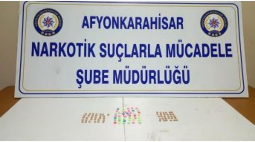 &Uuml;zerinde 105 Adet Uyuşturucu Hap İle Yakalandı
