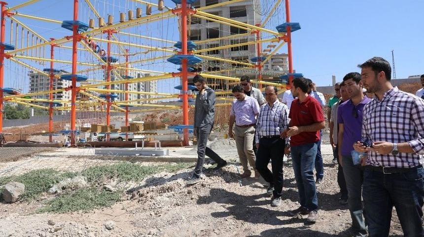 &Ccedil;ift&ccedil;i&rsquo;den &Ccedil;ocuk Ve Oyun D&uuml;nyası İnşaatında İnceleme