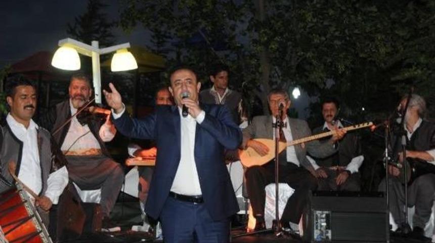 2 G&uuml;n &Ouml;nce Yangın &Ccedil;ıkan Ciğer Restorana Mahmut Tuncerli A&ccedil;ılış