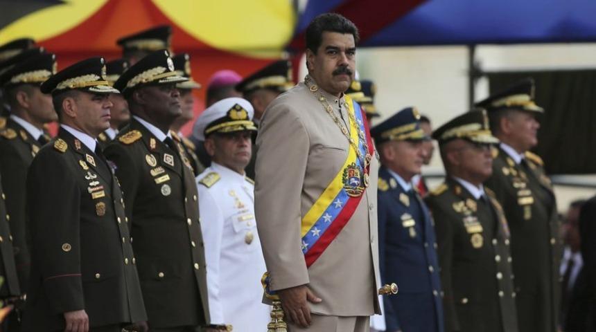 Trump, Venezuela ordusuyla görüşüp Maduro'ya darbe planı yapmış!