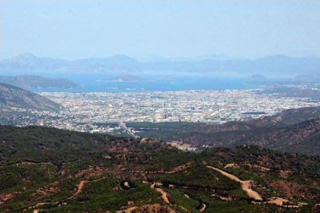 Fethiye Körfezi'ndeki Çamur Tepeleri Gökyüzünden Fotoğraflandı