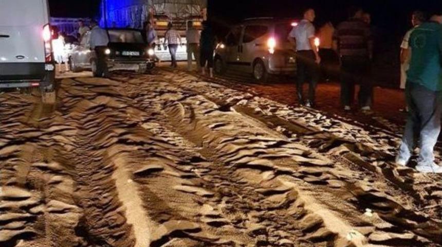 Denizli’de Yem Kamyonu Devrildi: 1 Ölü, 2 Yaralı