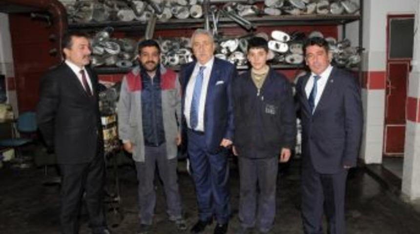 Paland&ouml;ken: &ldquo;2018 Yılı &Ccedil;ocuk İş&ccedil;iliği İle M&uuml;cadele Yılı Olacak&rdquo;