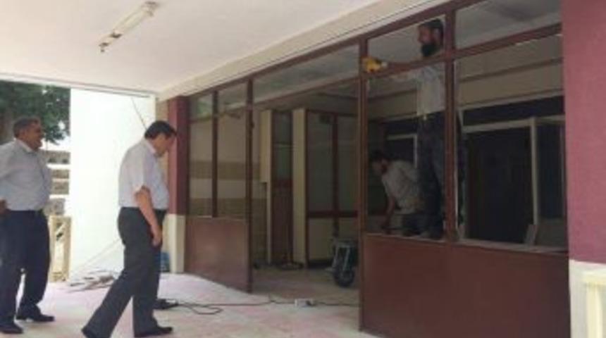 Şaphane İlkokulu Yenilenen Binasına Taşınıyor