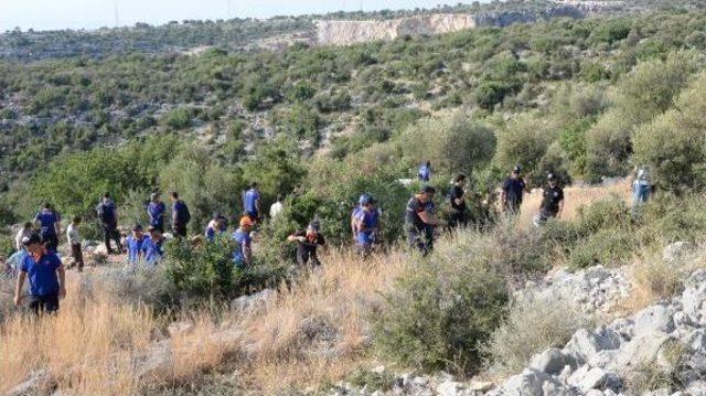 Kayıp Hollandalı, 2 Drone'lu 80 Kişilik Ekiple Dağ Taş Aranıyor