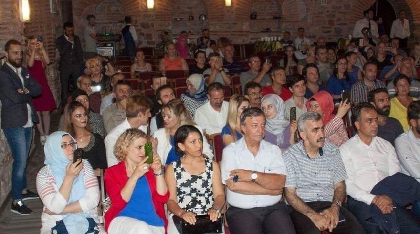 Babasının Vasiyetini Yerine Getirdi