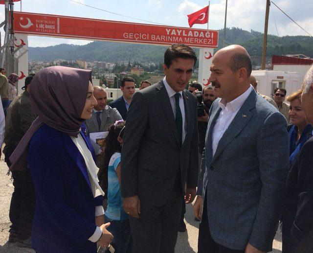 Bakan Soylu, Suriye sınırındaki Yayladağı'nda