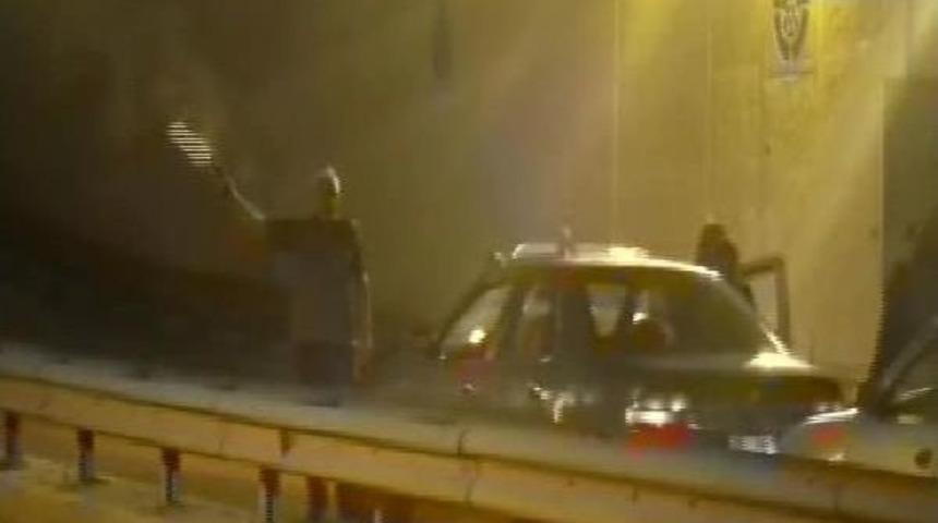 Sultanbeyli'de Asker Uğurlamasında T&uuml;nelde Silahlar Ateşlendi