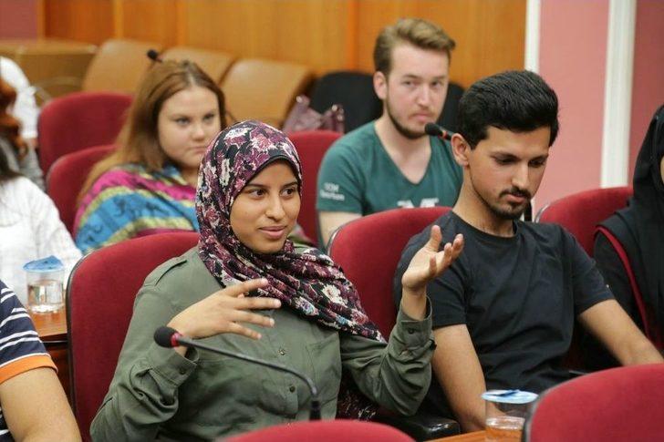 Aıesec Öğrencilerinden Başkan Kurt’a Ziyaret G2