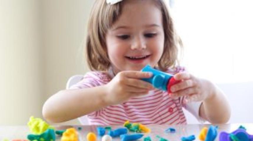 Otizmde İletişim &Ouml;nemli