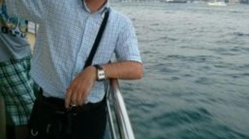 Mide Kanamasıyla Yoğun Bakıma Alınan Doktor Beyin Kanamasından &Ouml;ld&uuml;