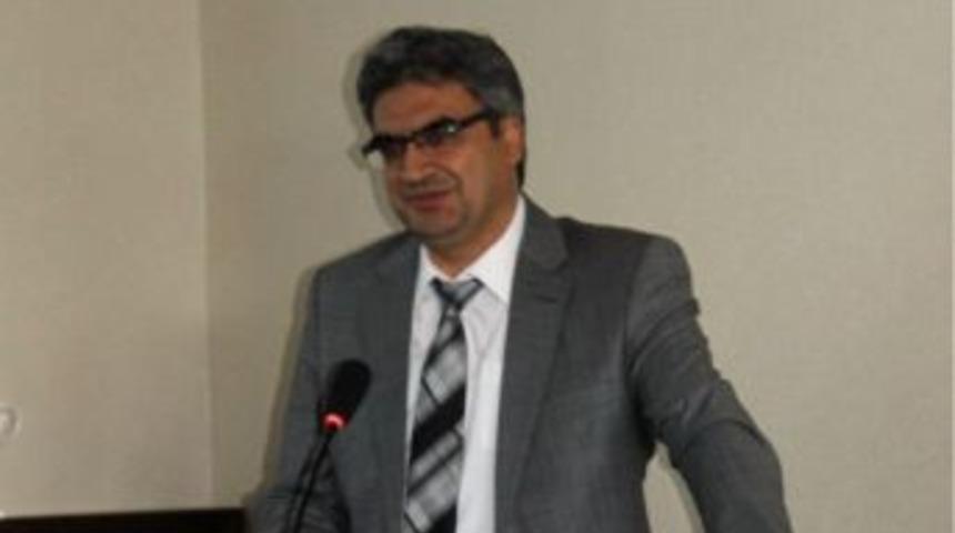 Do&ccedil;. Dr. Erim G&uuml;lcan: Sıcaklarda Her G&uuml;n 3 Litre Su İ&ccedil;ilmeli